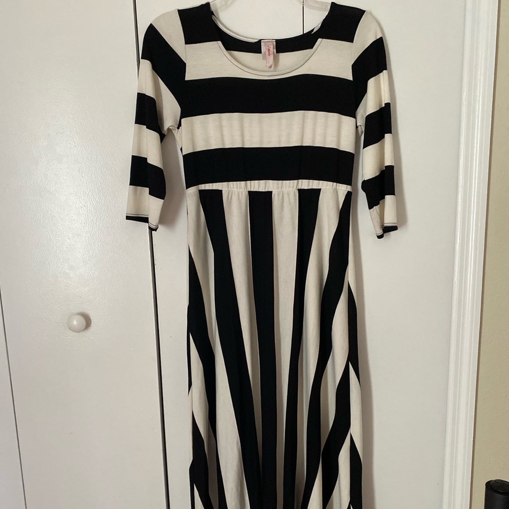 Stripped long maxi dress